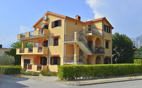 D Apartment