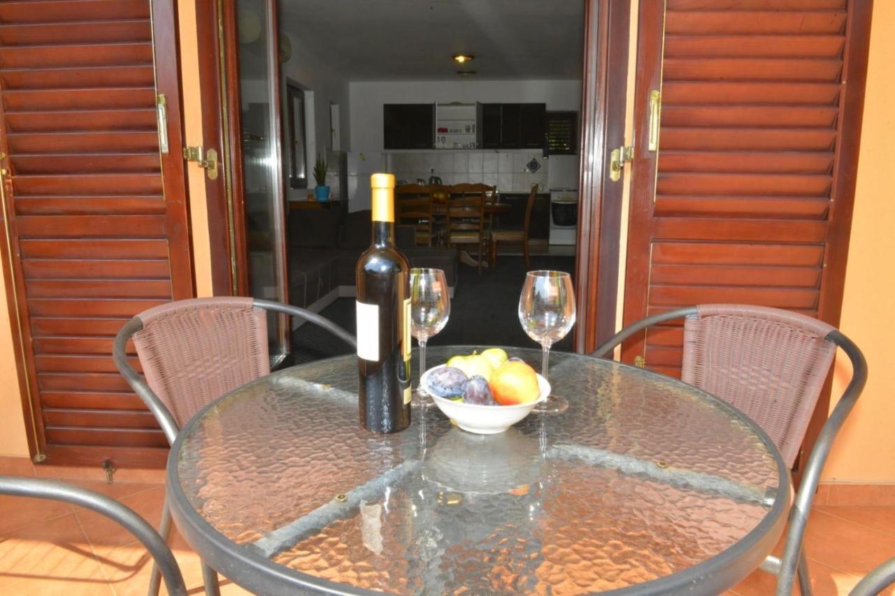D Apartment Kotor Zewnętrze zdjęcie