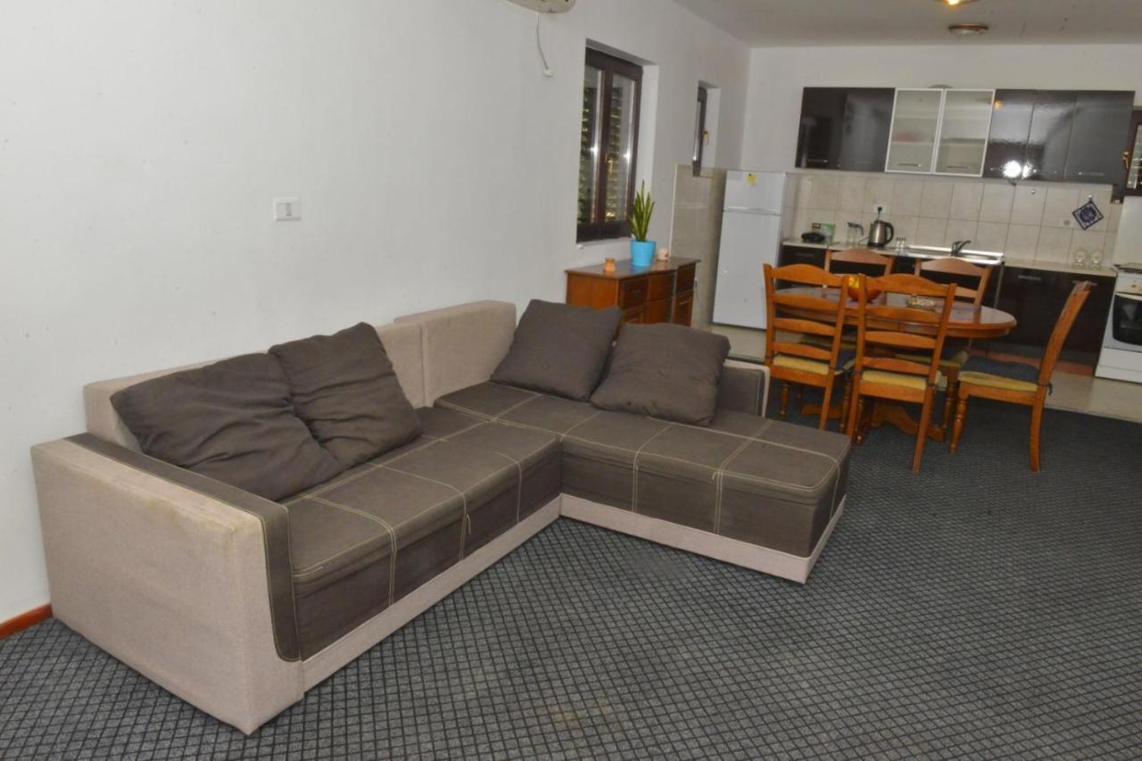 D Apartment Kotor Zewnętrze zdjęcie