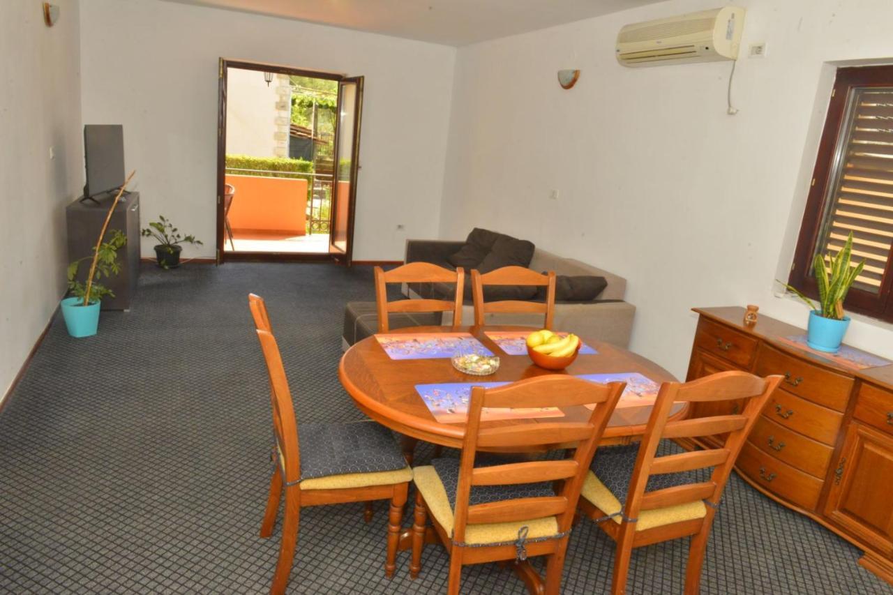 D Apartment Kotor Zewnętrze zdjęcie