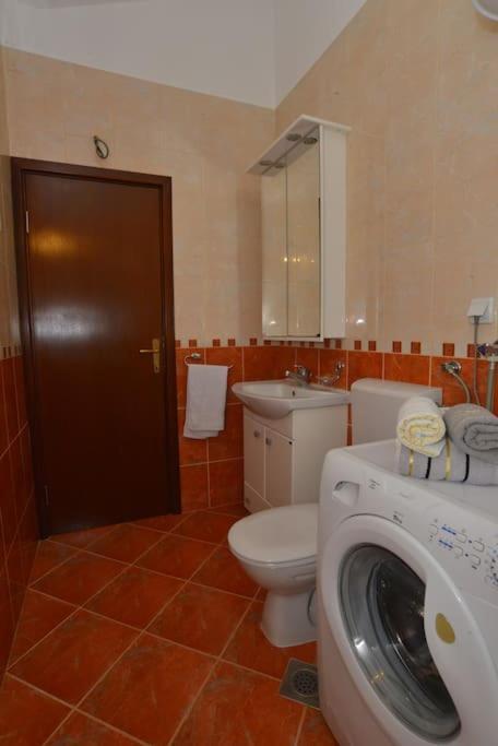 D Apartment Kotor Zewnętrze zdjęcie