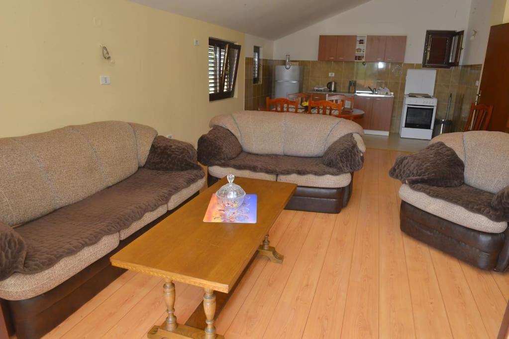 D Apartment Kotor Zewnętrze zdjęcie