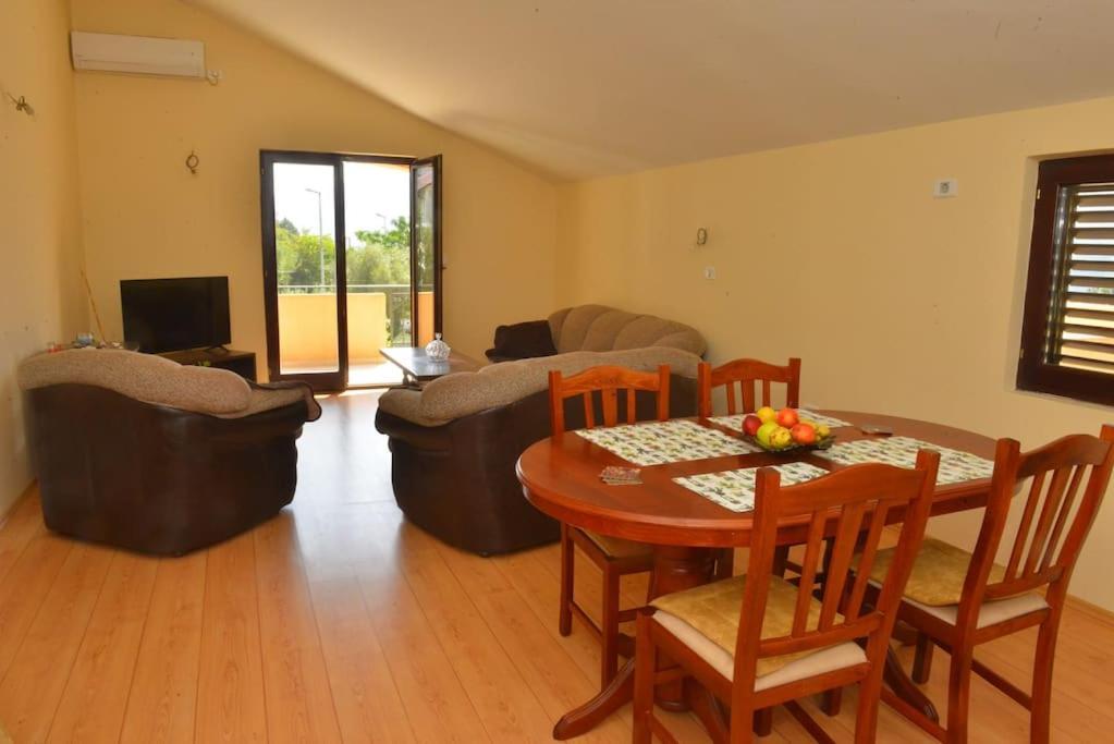D Apartment Kotor Zewnętrze zdjęcie